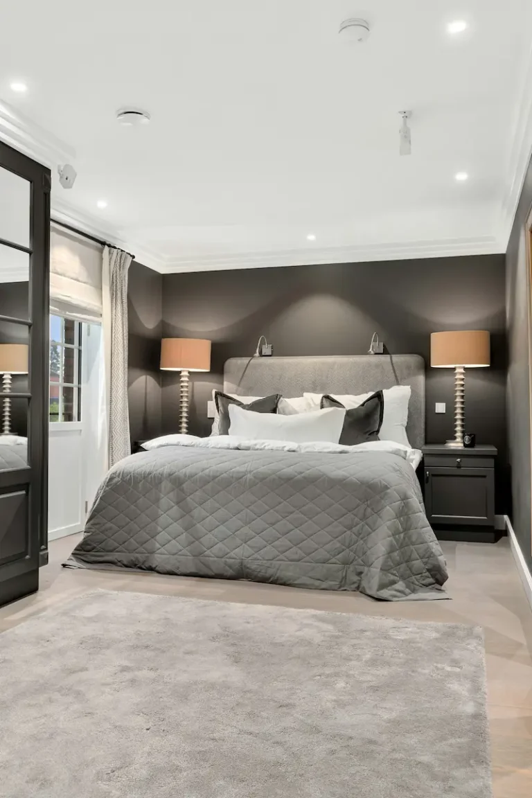 Black Bedroom Ideas