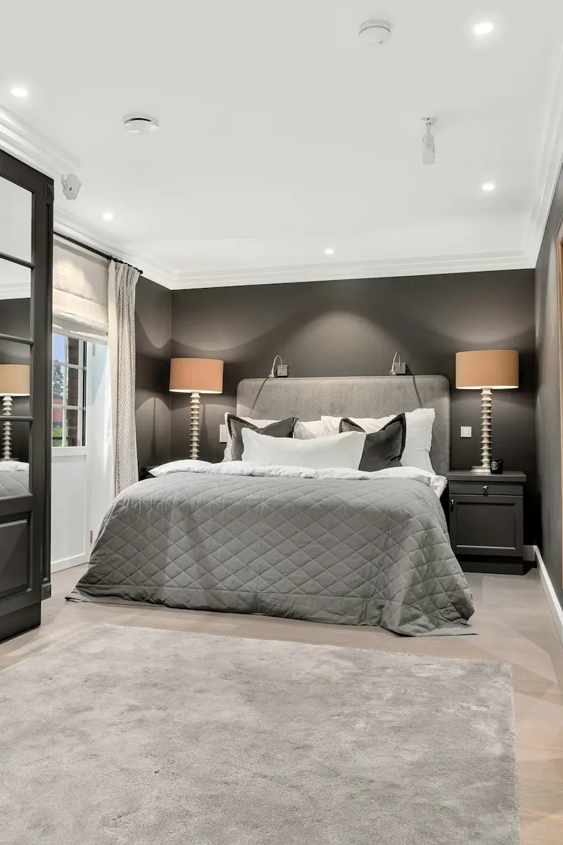 Black Bedroom Ideas